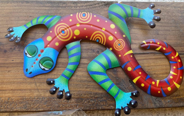 N0189  ONE (1) Painted Metal Gecko Hanging Art Piece “Blue/Green/Red”