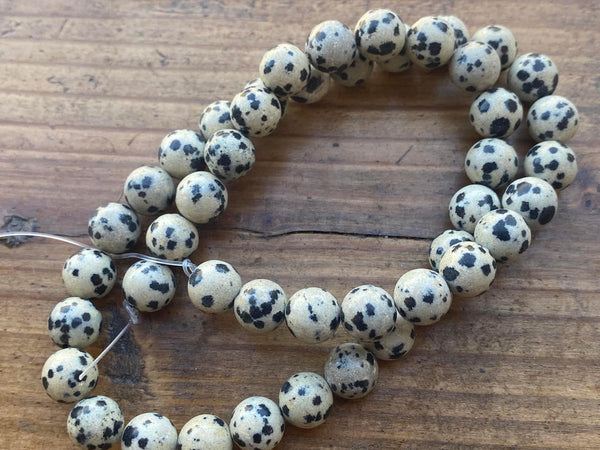 B5227  ONE (1) FULL Strand of Dalmatian Jasper Beads