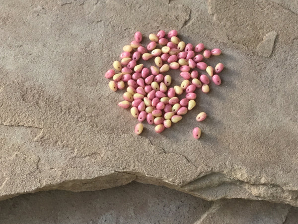 B3546  a “ LOT” of Czech Glass Teardrop  Beads “Pink/Yellow”