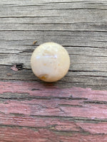 V0648  Vintage Agate Bead “Creams”