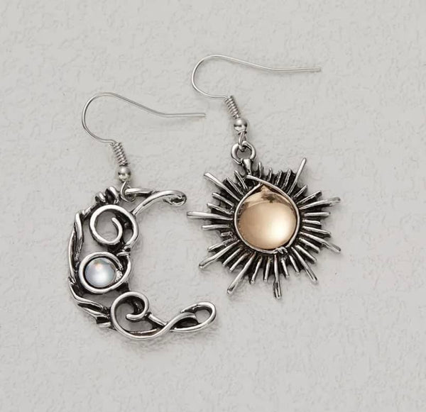 J0633  ONE (1) Pair of Silver Plated Sun/Moon Earrings