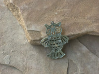 V0133 One (1) Vintage Silver Owl Pendant